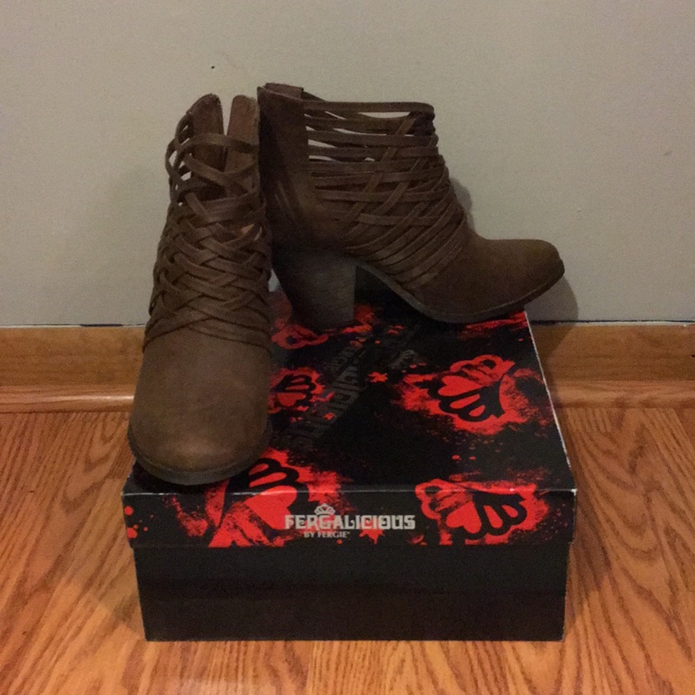 New - Size 11W Fergalicious Booties